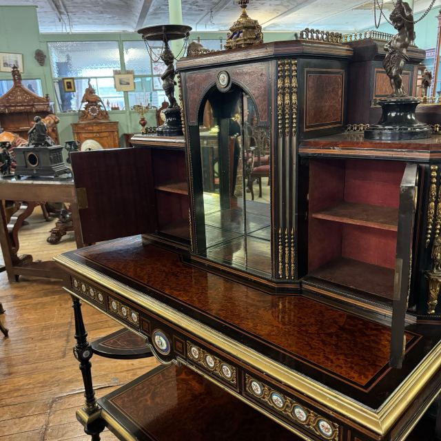 アンティーク品