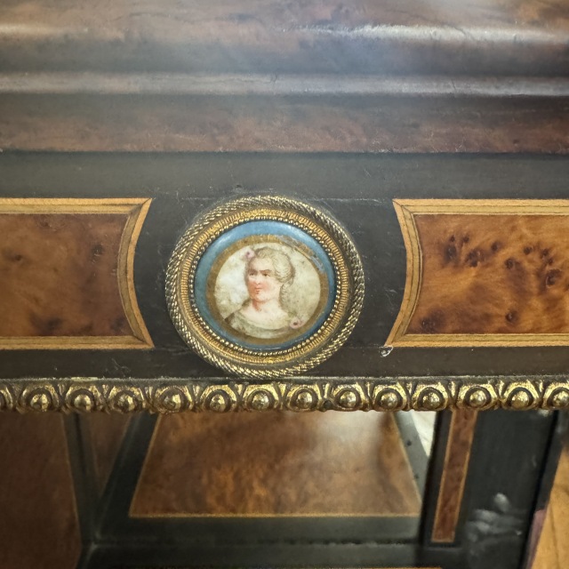 アンティーク品