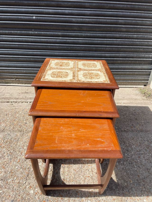 デンマーク 1960年代 チーク タイル ネストテーブル