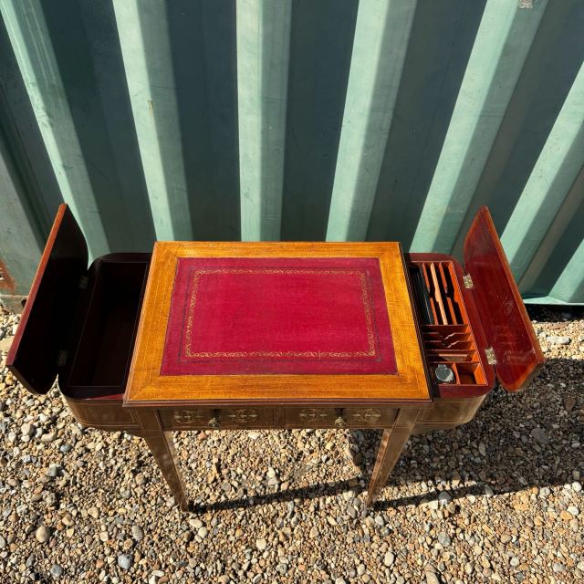 アンティーク品