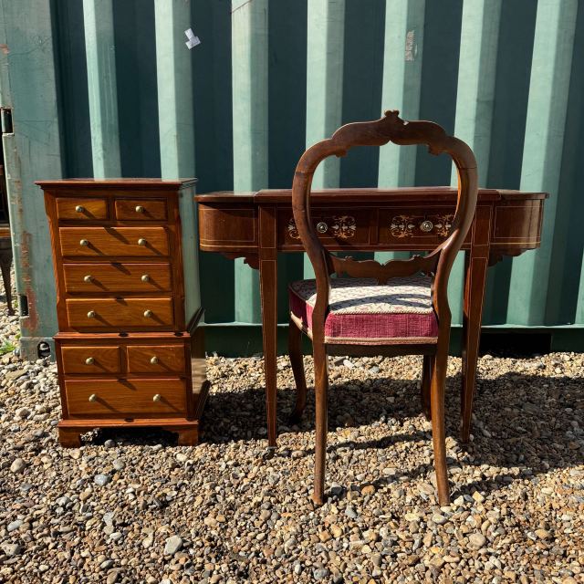 アンティーク品