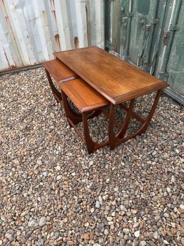 イギリス 1960年代 チーク G-PLAN ジープラン ネストテーブル