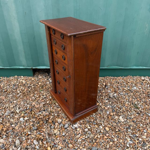 アンティーク品