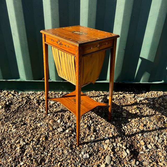 アンティーク品