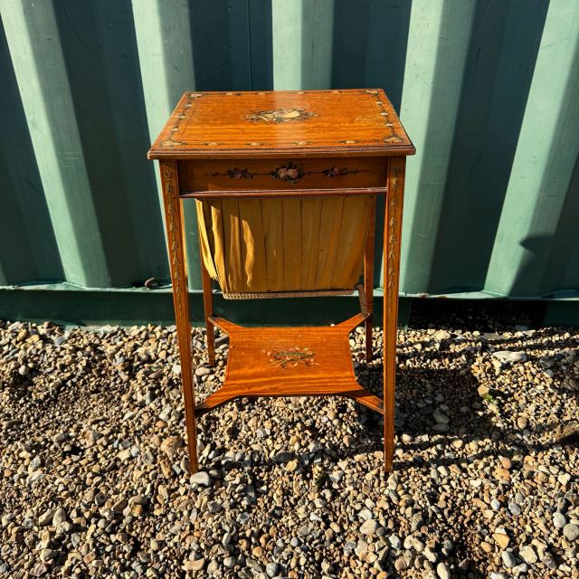 アンティーク品