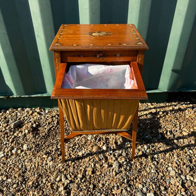 アンティーク品