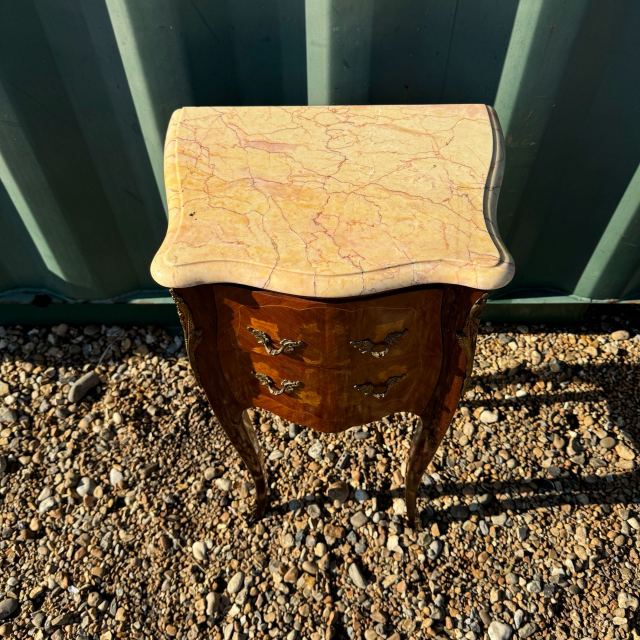 アンティーク品