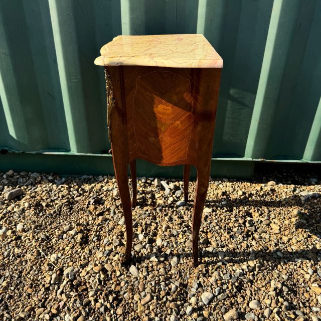 アンティーク品