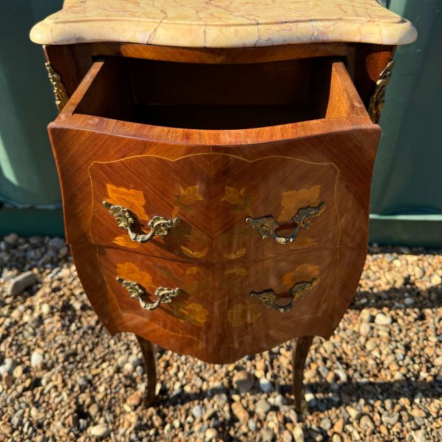 アンティーク品