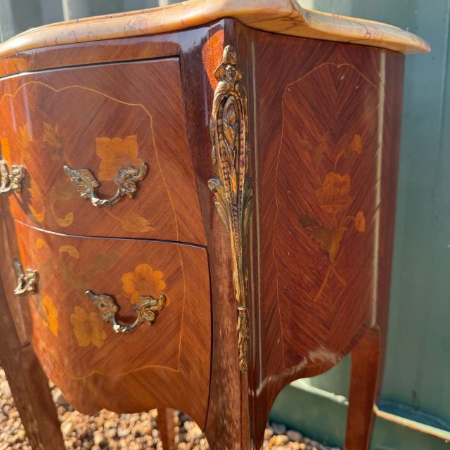 アンティーク品