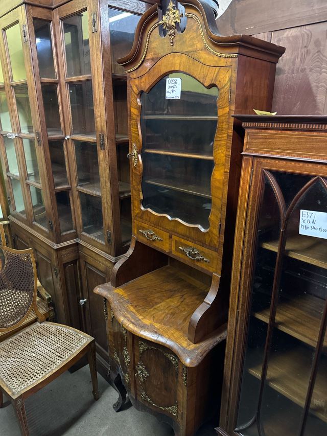 アンティーク　コーナーキャビネット　ガラス　マホガニー材　1910年代　イギリス コーナーキャビネット - 鎌倉アンティークス／イギリスのアンティーク家具