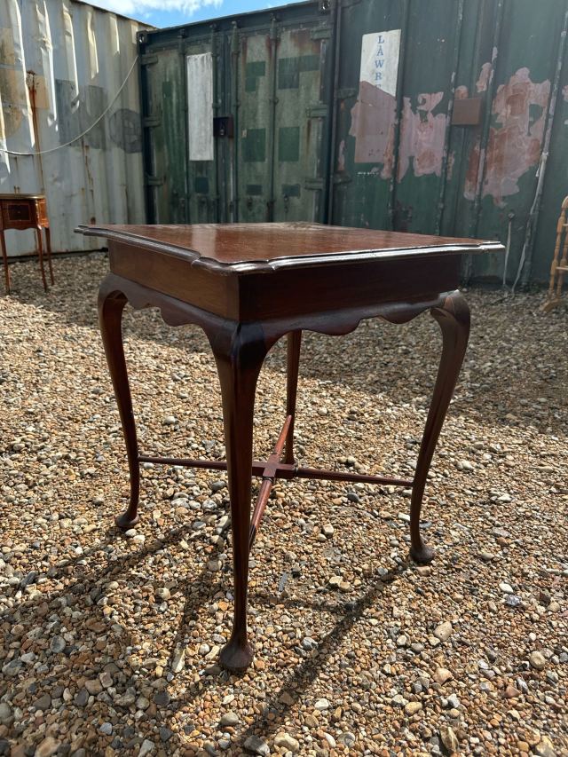 イギリスアンティーク　ネストテーブル　　マホガニーお値下げ‼️ 1930年頃 マホガニー材 イギリス アンティーク・ネストテーブル