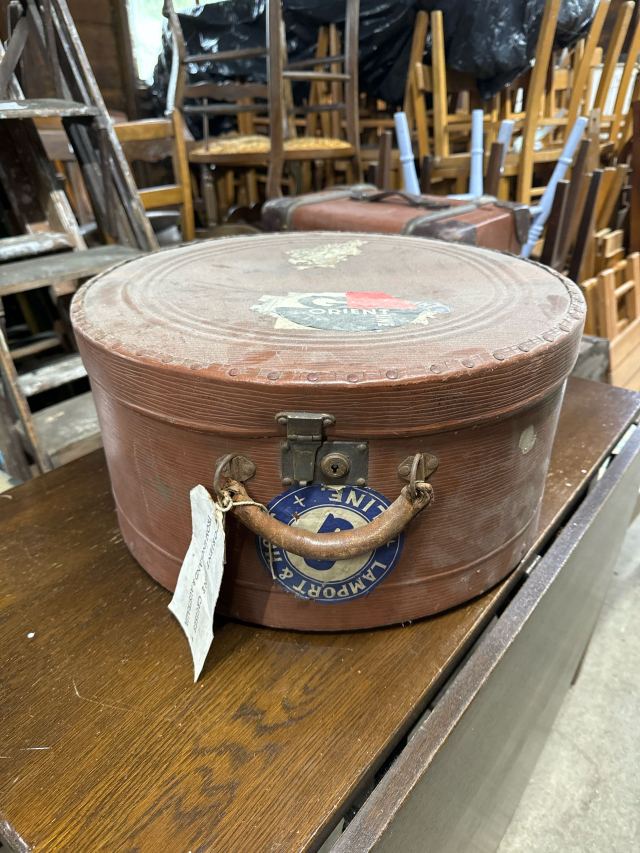 1920～1930年代のヴィンテージトランク 鍵付き