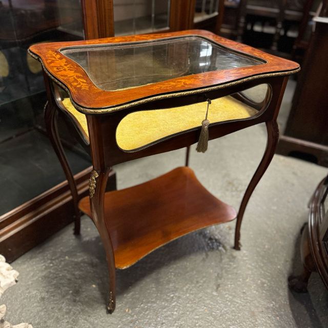 アンティーク品