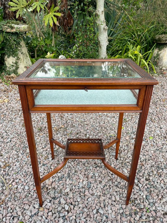 アンティーク品