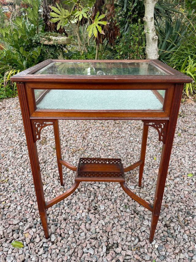 アンティーク品