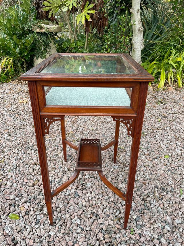 アンティーク品