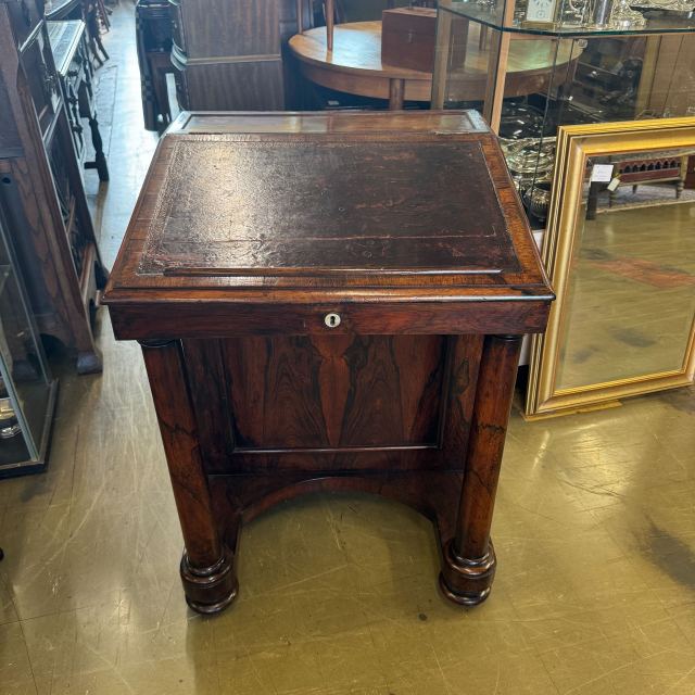 アンティーク品