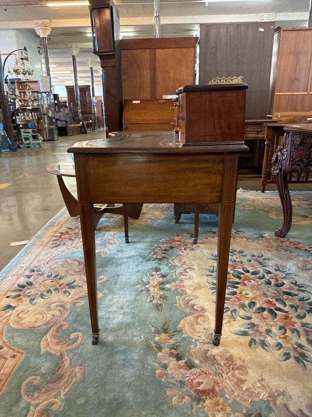 イギリス 1900年代 マホガニー レザー デスク