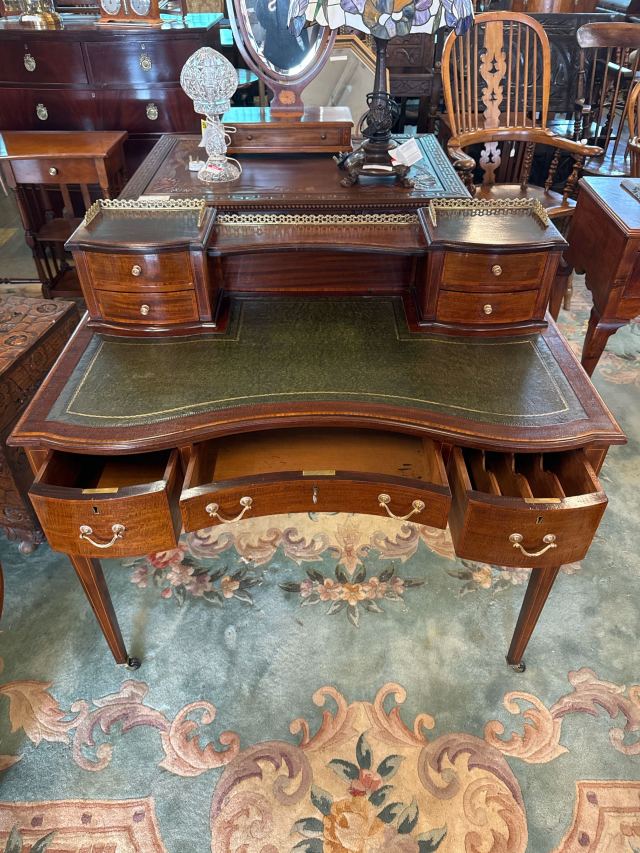 イギリス 1900年代 マホガニー レザー デスク