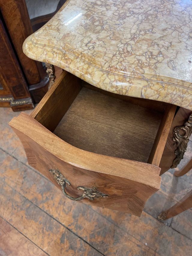 アンティーク品