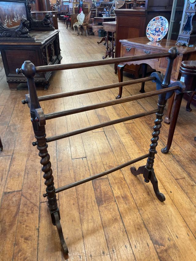 イギリス 1880年代 オーク タオルハンガー