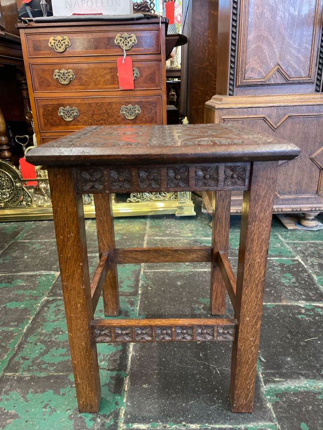 アンティーク品