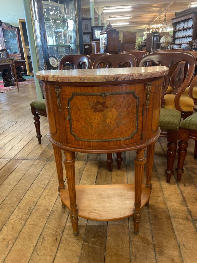 アンティーク品