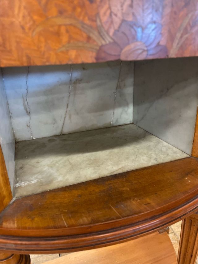 アンティーク品