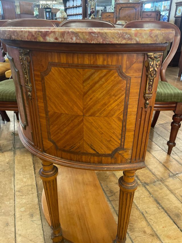 アンティーク品