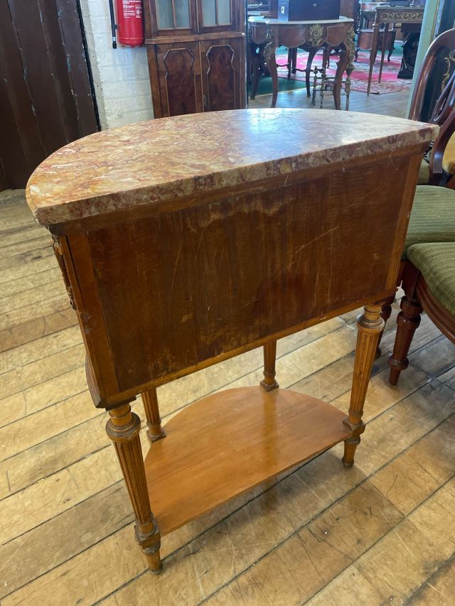 アンティーク品