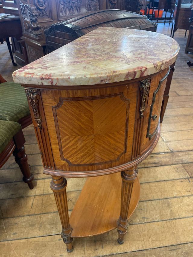 アンティーク品