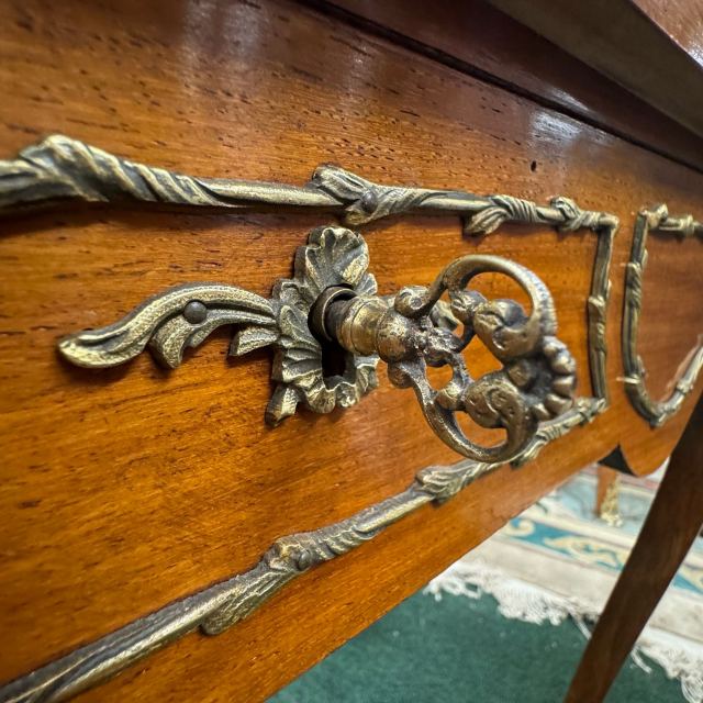 アンティーク品