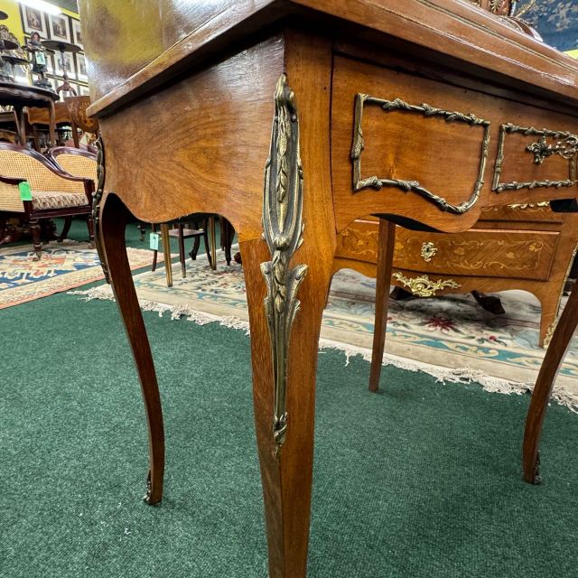 アンティーク品