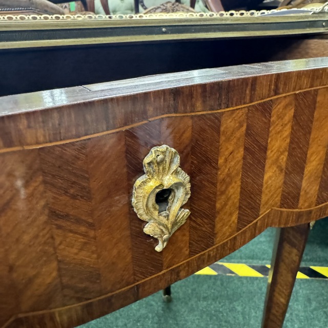 アンティーク品