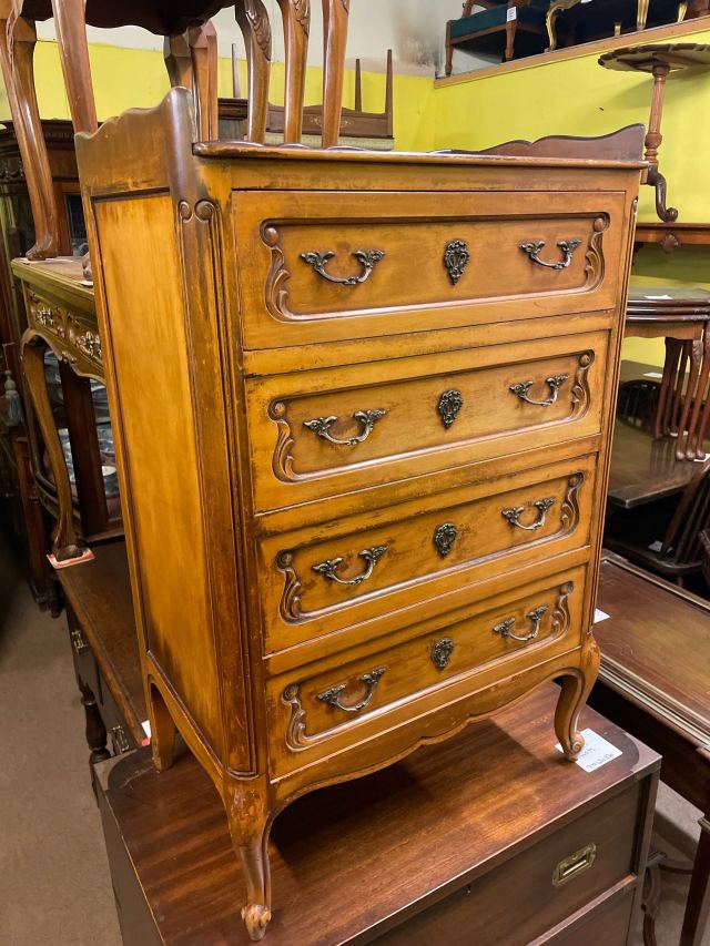 1,960年代 英国アンティークチェスト ほそ イギリスのアンティークチェスト