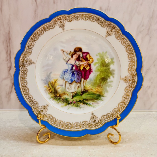 アンティーク・セーブル 大型 18世紀 瑠璃地色絵金彩人物図皿 マリー・ルイーズ アンティーク・セーブル 大型 18世紀 瑠璃地色絵金彩人物図皿 マリー