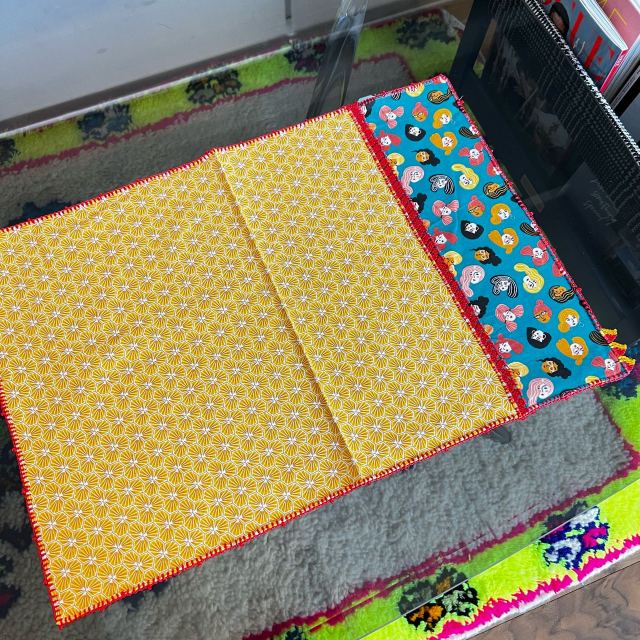 LeO ATLaNTE ランチマット／顔柄+黄色 ECJPJC0075