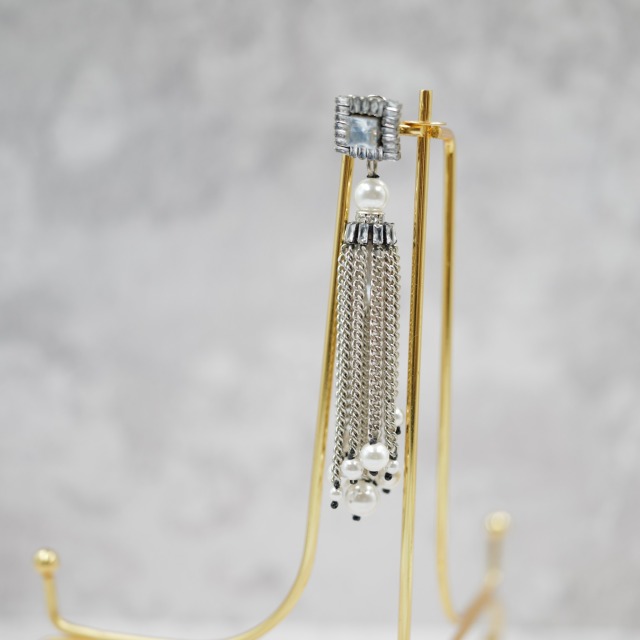 新品 ラダ 現地買い付け ピアス インテリア 雑貨 ハンドメイド rada 左右 ２点セット