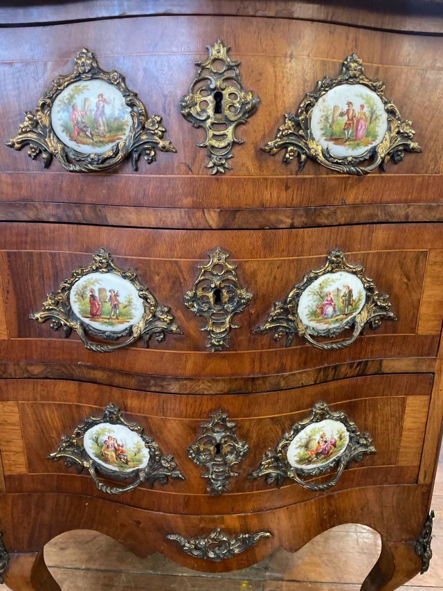 アンティーク品