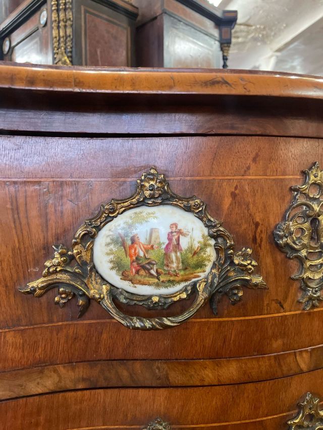 アンティーク品