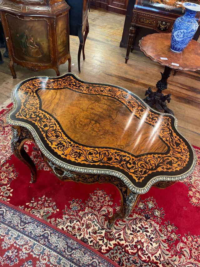 アンティーク品