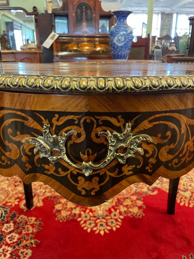 アンティーク品