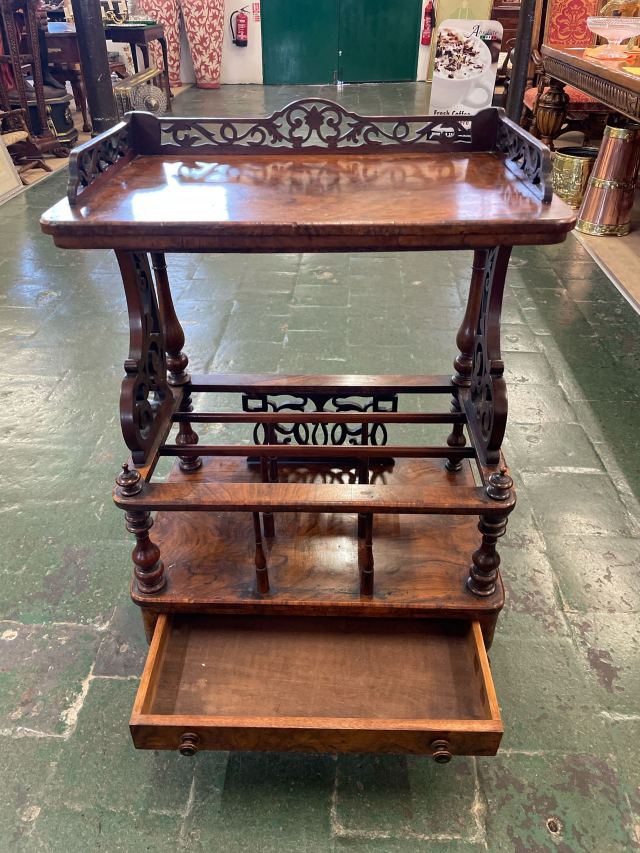 アンティーク品