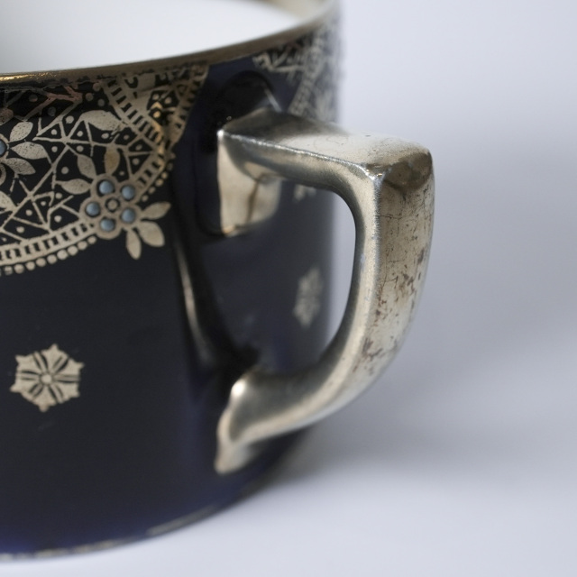 オーストリア 1890年代 デミタスカップ&ソーサー UR-102