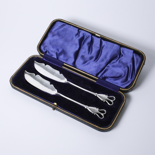イギリス 1905年 Sheffield シェフィールド製 バターナイフ2本セット