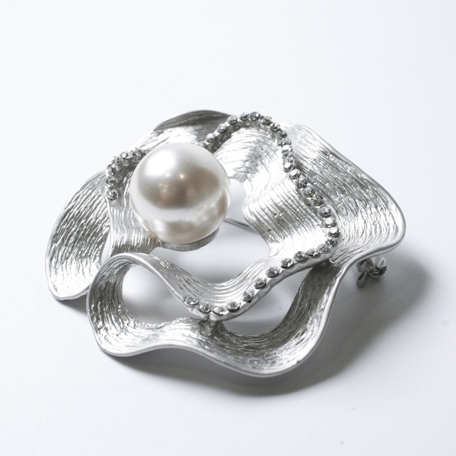 2000年代 コスチュームジュエリー ブローチ