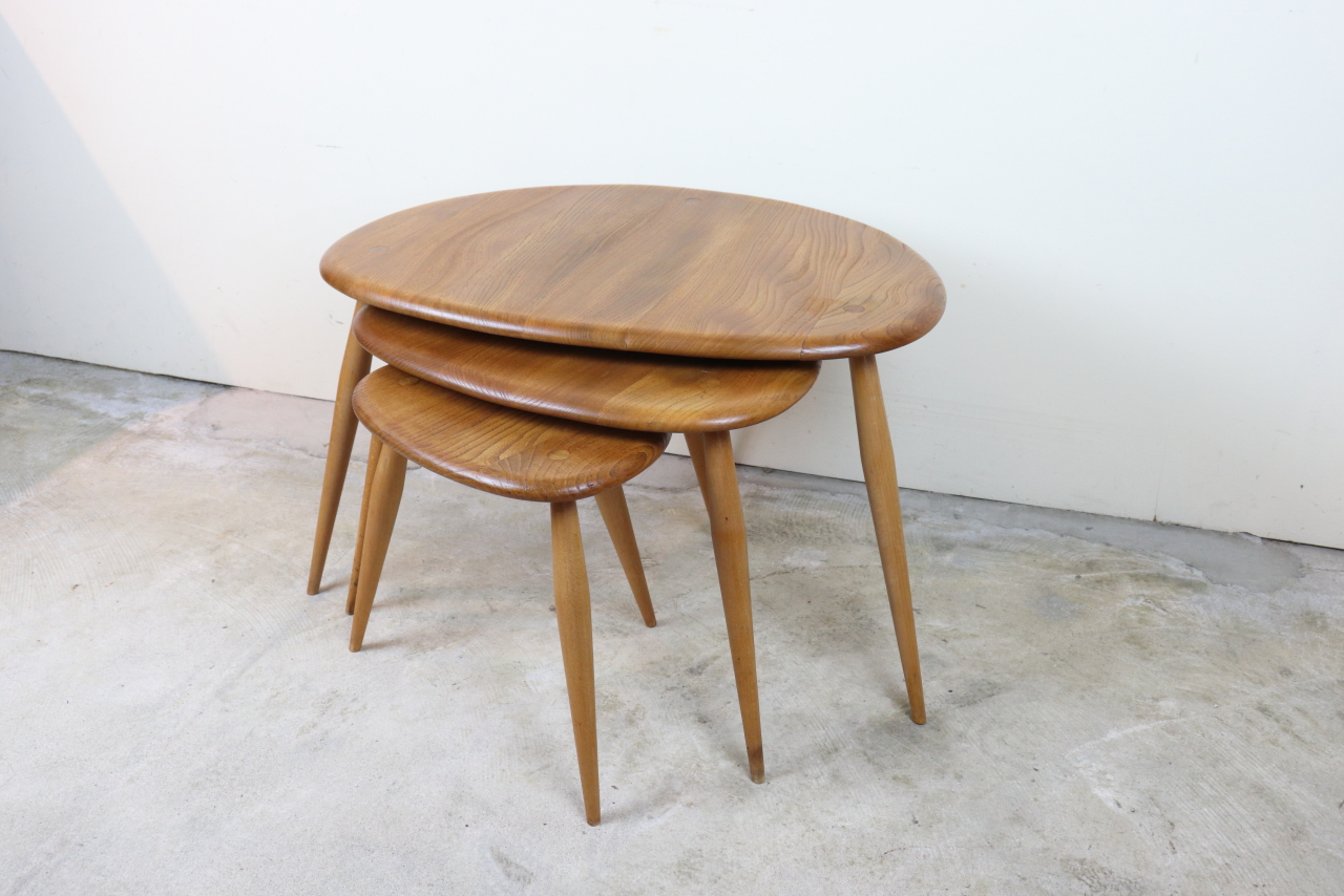 お買い得！　イギリス  アーコール社 ercol　ネストテーブル 　そ10-9
