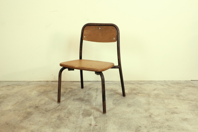 チャイルドチェア　スタッキングチェア