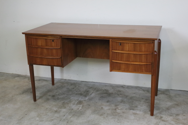デスク　デンマーク　ヴィンテージ　北欧家具